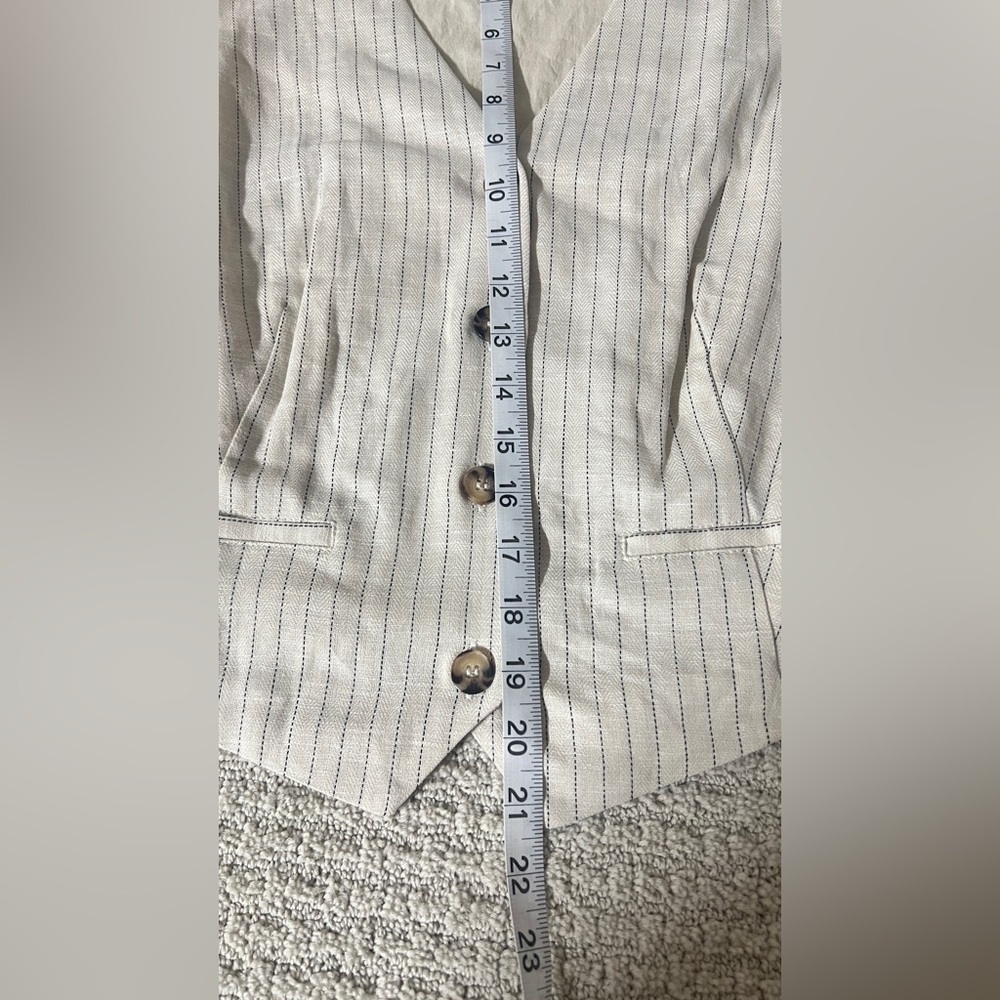 Vince Camuto Almond and black Pinstripe Vest - Picture 9 of 10